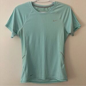 Women’s Nike Running Fit Dry short sleeve workout t-shirt mint green Size S
